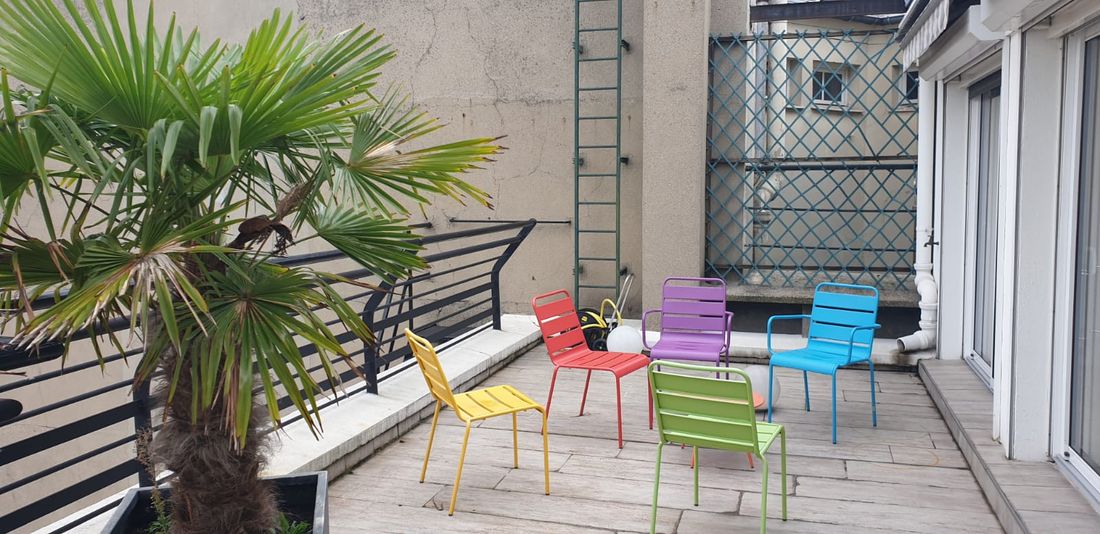 Dachterrasse der Sprachschule in Paris